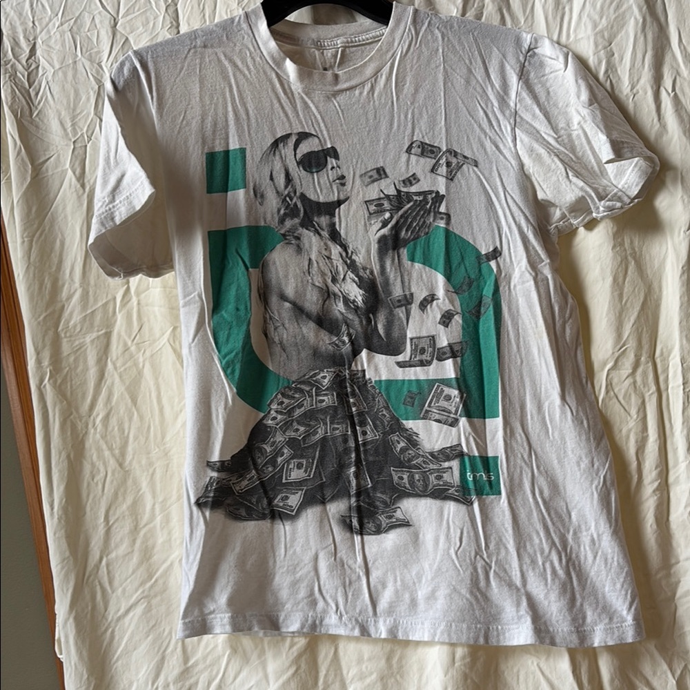 White Short Sleeve Tee with Artistic Graphic